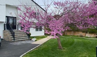 55 Parkway Ave, Amityville, NY 11701