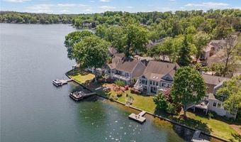 6430 Spinnaker Ln, Alpharetta, GA 30005