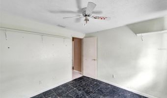 235 MCKEAN St, Auburndale, FL 33823