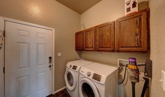 2105 Brunson St, Alpine, TX 79830