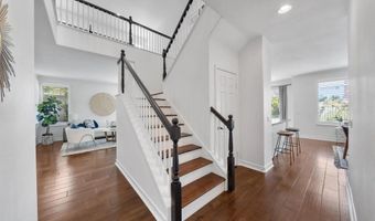 2364 Summerwind Pl, Carlsbad, CA 92008