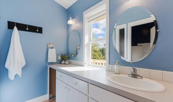 15109 2ND St, Aurora, OR 97002
