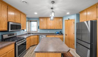 867 160th Ln NW, Andover, MN 55304
