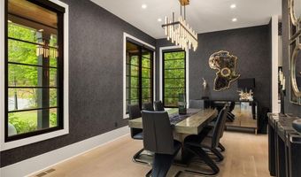 2469 River Oak Dr, Decatur, GA 30033