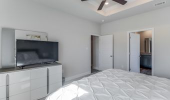 5625 Overland Dr, Biloxi, MS 39532