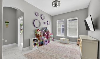 526 ISLEBAY Dr, Apollo Beach, FL 33572