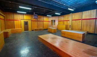 300 4th St, Algoma, WI 54201