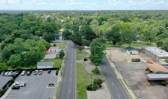 703 Richland Ave E, Aiken, SC 29801