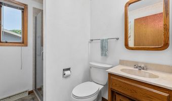1334 W CLOVERDALE Dr, Appleton, WI 54914