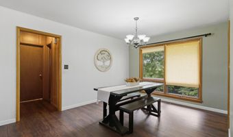 912 W Pleasant St, Aurora, MO 65605