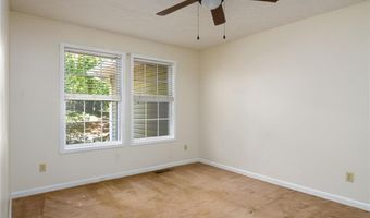 135 Brookhaven Ln, Advance, NC 27006