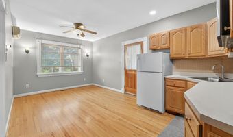 93 W 35TH St, Bayonne, NJ 07002