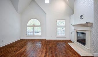 4144 Towne Green Cir, Addison, TX 75001