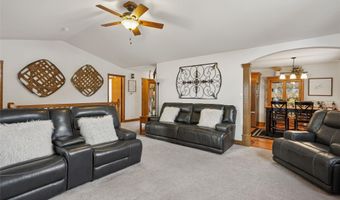 1128 8th St SE, Altoona, IA 50009