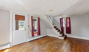 32 Murray St, Augusta, ME 04330