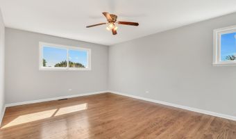 1430 W Jo Ann Ln, Addison, IL 60101