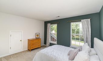 5660 Miss Royal Pass Dr, Miami, OH 45140