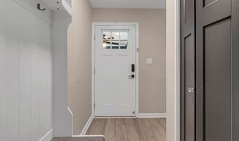 103 Idlewild Ln, Aberdeen, NJ 07747