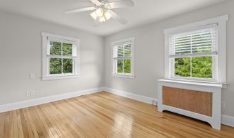 923 ARRAN Rd, Baltimore, MD 21239