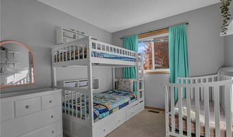 535 Highland St W, Annandale, MN 55302