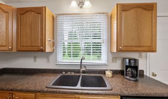 506 Cherry Hill Dr, Abingdon, VA 24210