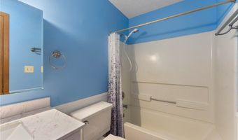 1707 W Hampton Dr, Austintown, OH 44515