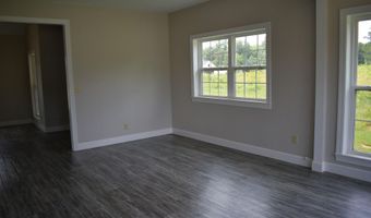 1002 Robins Ln, Blue Springs, MS 38828