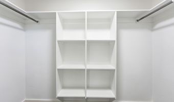 871 N BONITA Way E, Centerville, UT 84014