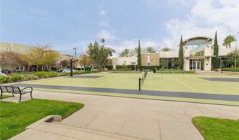 5515 Palm Dr, Hawthorne, CA 90250