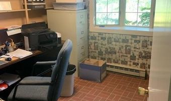 1694 CEDAR TOP Rd, Reading, PA 19607