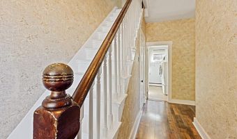 2058 N Belfast Ave, Augusta, ME 04330