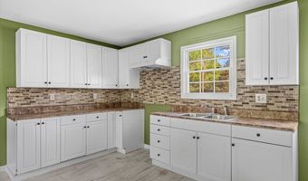 832 NW Snow Springs Rd, Adairsville, GA 30103
