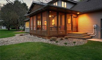 805 27th St SW, Austin, MN 55912