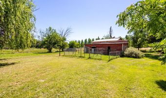 5609 Shady Ln, Anderson, CA 96007