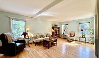 40 Lakewood Dr, Alton, NH 03810