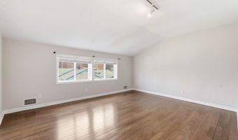 129 Willow Ave, Aberdeen Twp., NJ 07747