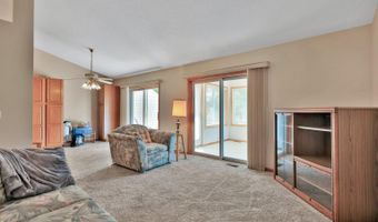 2674 Cutters Grove Cir, Anoka, MN 55303