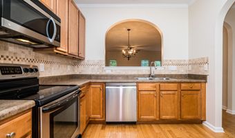 1010 Mica Lamp Ct, Apex, NC 27502