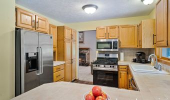 1016 MAPLE HILL Ave SE, Ada, MI 49301