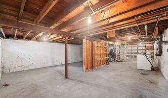 4 Reed Pl, East Greenwich, RI 02818