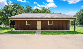 293 Whippoorwill St, Apache, OK 73006