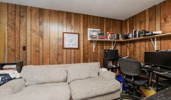 1302 Valley Ave, Ava, MO 65608