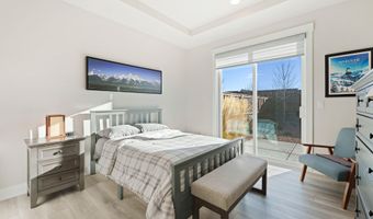 3859 NE Oakside Lp, Bend, OR 97701