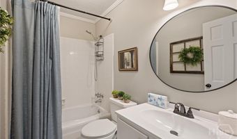 18 S Stratford Dr, Athens, GA 30605