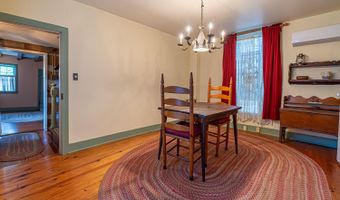 303 E Main St, Abingdon, VA 24210