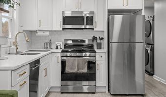 149 E Main St 6, Clinton, CT 06413