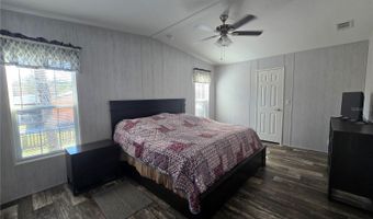56290 CHERRY TREE Rd, Astor, FL 32102