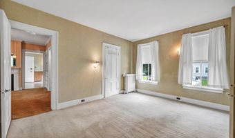 44 Maple Ave, Canton, CT 06019