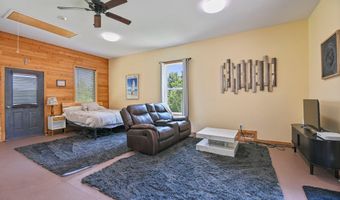722 Lakeshore Dr, Autaugaville, AL 36003