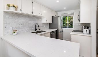 2340 Caringa Way B, Carlsbad, CA 92009